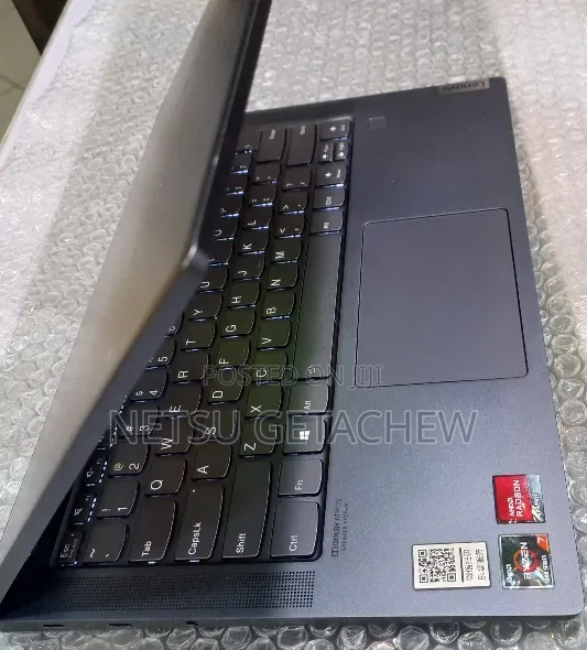 New Laptop Lenovo Yoga 7i 16GB AMD Ryzen 7 SSD 512GB