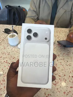 New Apple iPhone 17 Pro Max 256 GB Silver