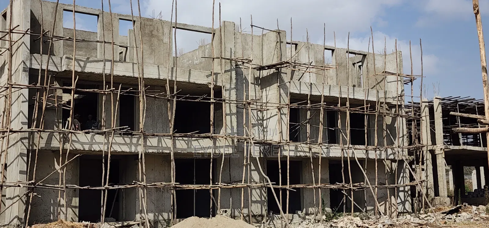 3bdrm Villa in Enyi Realestate, Nifas Silk-Lafto for sale