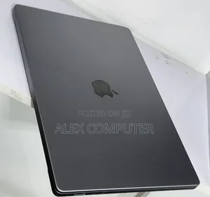 New Laptop Apple MacBook Pro 2023 M3 8GB Apple M3 SSD 512GB