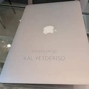 New Laptop Apple MacBook Pro 2017 8GB Intel Core i5 SSD 128GB