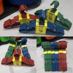 60pc Plastic Clothe Hangers. Very Strong and Durable Material
