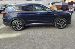 Jetour X70 Rental