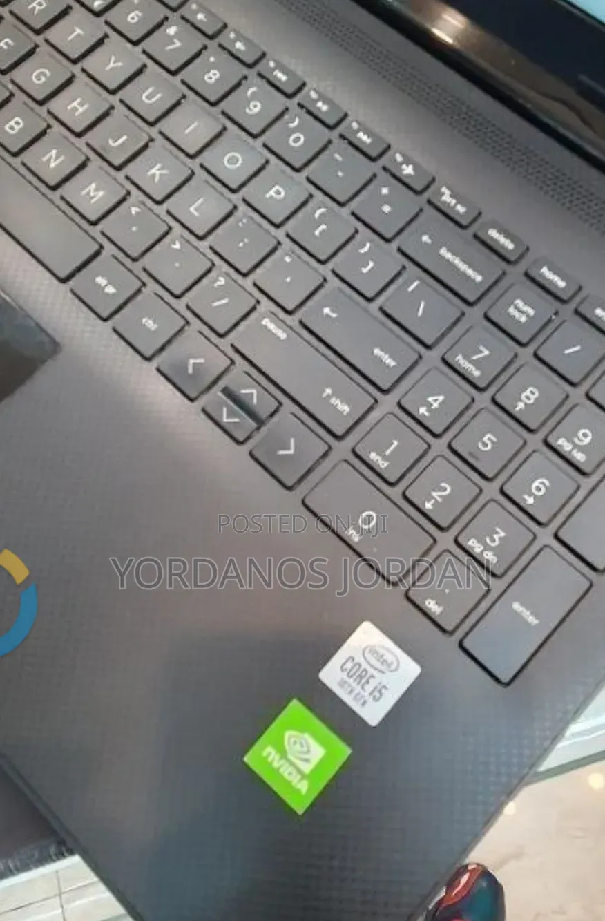 New Laptop HP Stream Notebook 8GB Intel Core i5 SSHD (Hybrid) 1.5T
