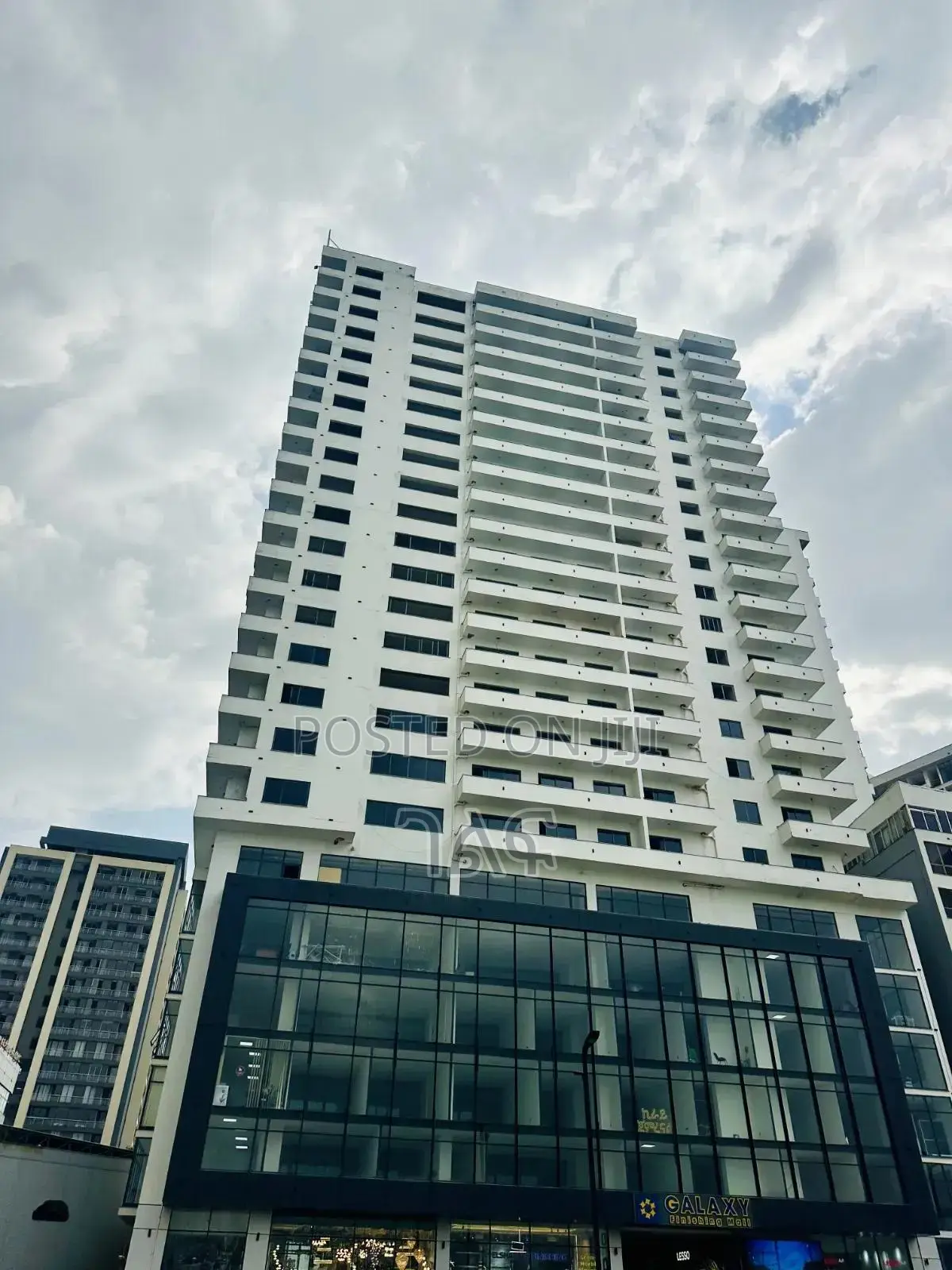 2bdrm Apartment in ካሳንችስ ላይ ቅንጡ አፓርትመንት, Bole for sale