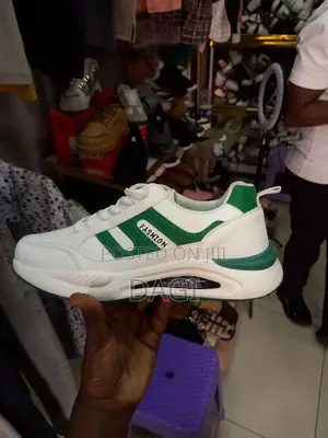 Adidas Fashion White Shoes
