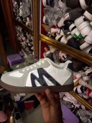 Comfortable Adidas Samba Unisex