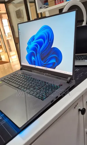 New Laptop Asus ROG Strix G17 32GB Intel Core i9 SSD 2T