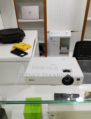 Eepson Projecter