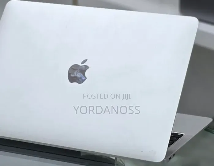 New Laptop Apple MacBook Air 2020 M1 8GB Apple M1 SSD 512GB