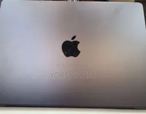 New Laptop Apple MacBook Pro 2025 M5 16GB Apple M5 SSD 512GB