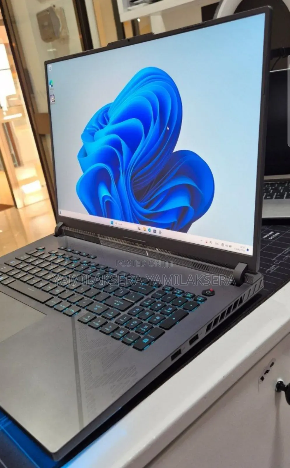 New Laptop Asus 32GB Intel Core i9 SSD 2T