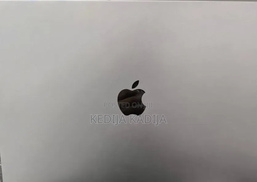 New Laptop Apple MacBook Pro 32GB Intel Core i7 SSD 1T