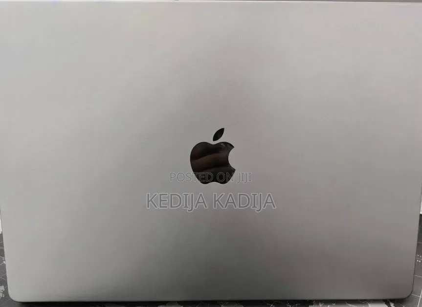 New Laptop Apple MacBook Pro 32GB Intel Core i7 SSD 1T