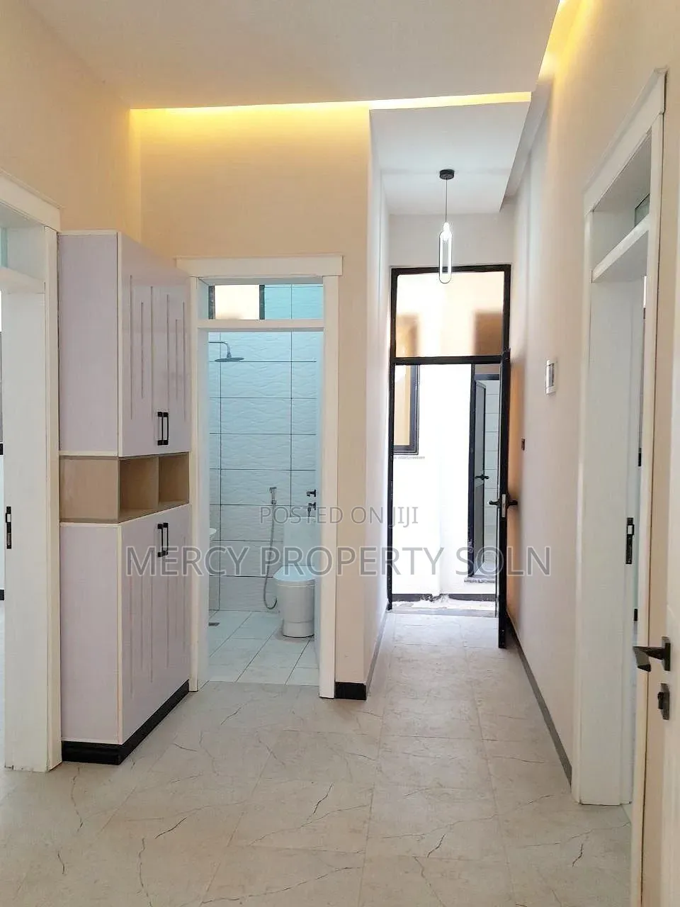 5bdrm Villa in Bole for sale