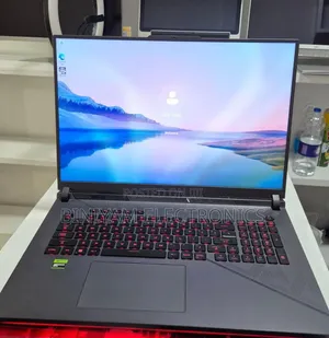 New Laptop Asus ROG Strix G17 32GB Intel Core i9 SSD 2T