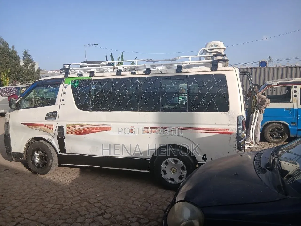 Toyota HiAce 2006 White