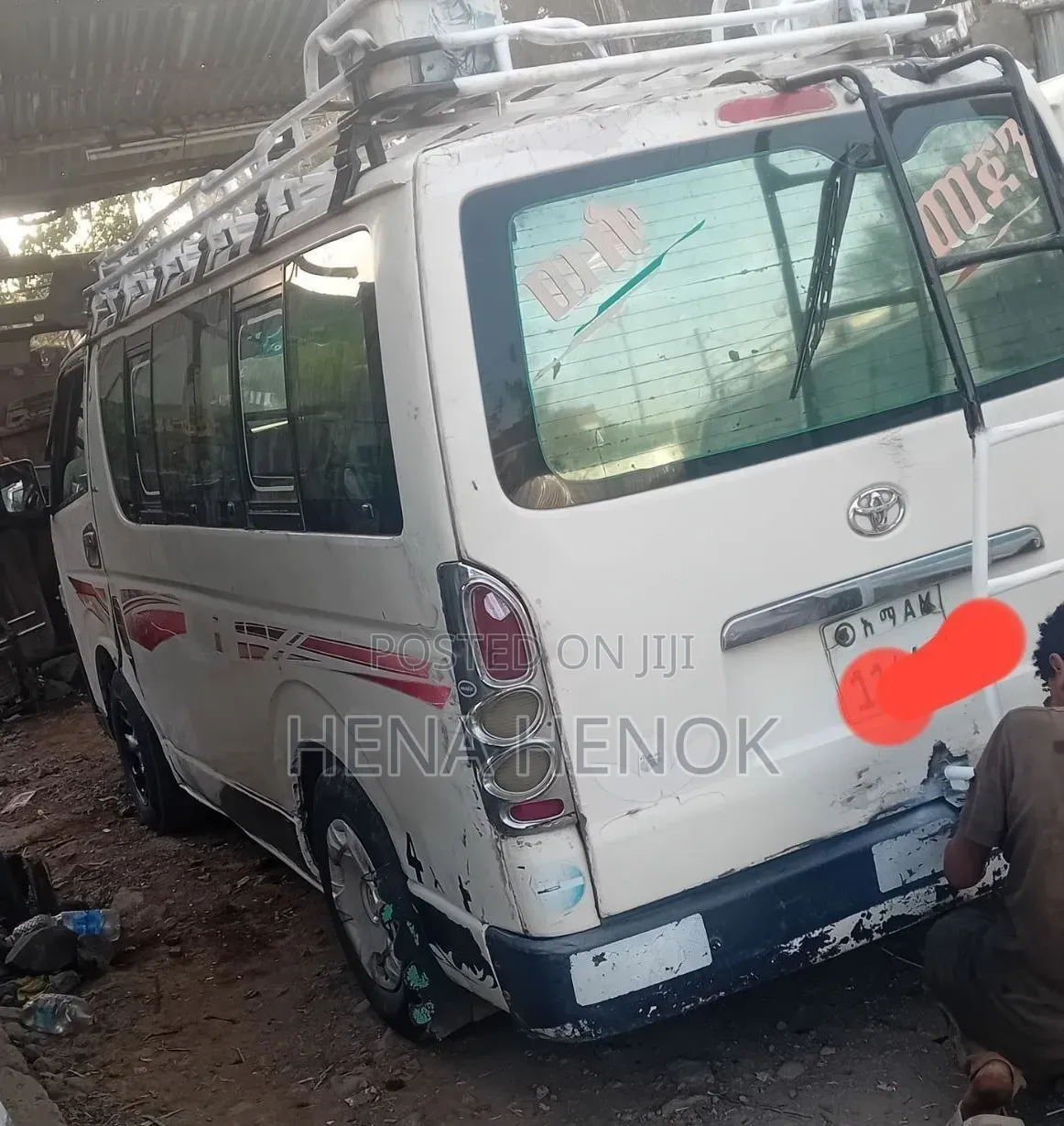 Toyota HiAce 2006 White