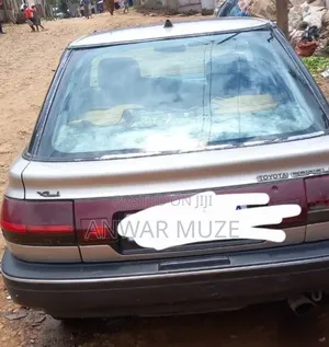 Toyota Corolla 1990 Silver