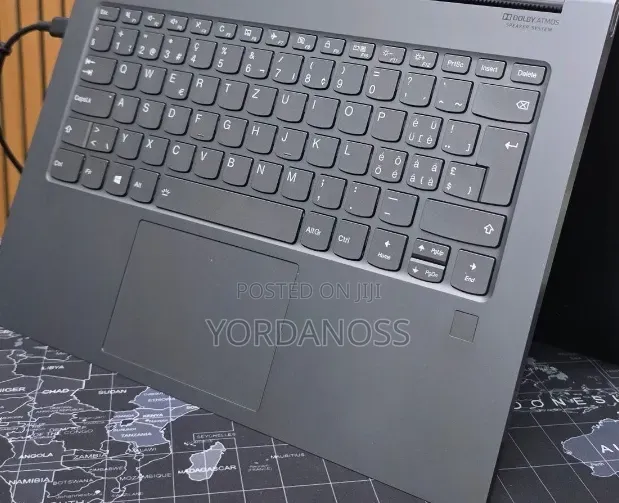 New Laptop Lenovo Yoga C930 16GB Intel Core i5 SSD 256GB