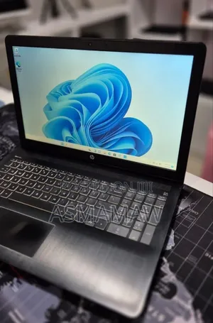 New Laptop HP Pavilion 15 8GB Intel Core i7 SSD 256GB