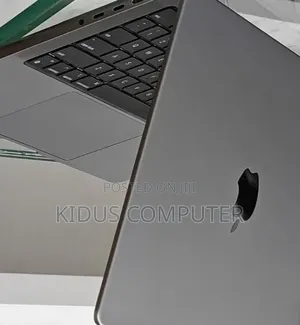 New Laptop Apple MacBook Pro 2023 M3 8GB Apple M3 SSD 512GB