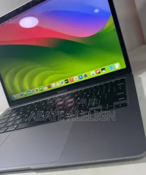 New Laptop Apple MacBook Air 2020 M1 16GB Apple M1 SSD 256GB
