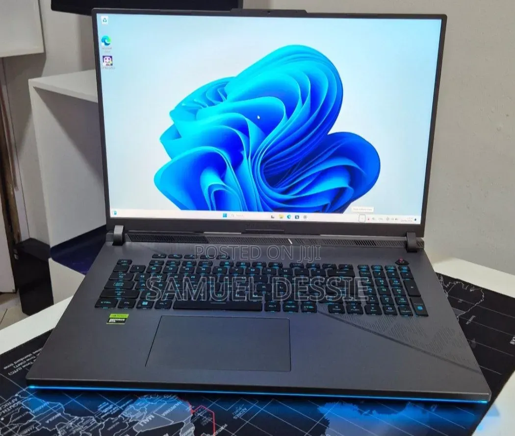 New Laptop Asus ROG Strix G17 32GB Intel Core i9 SSD 2T