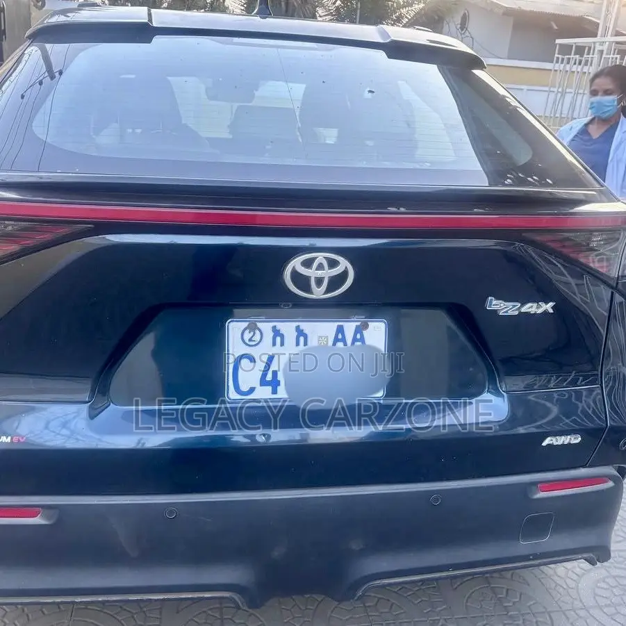 Toyota bZ4X 2024 Blue
