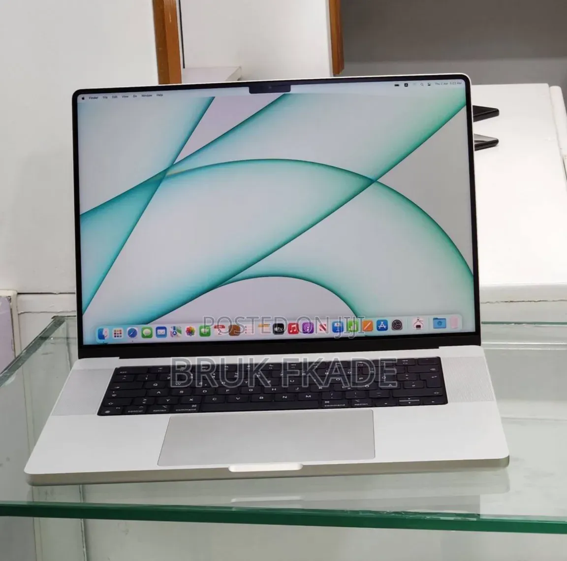 New Laptop Apple MacBook 2015 16GB Intel Core i7 SSD 512GB