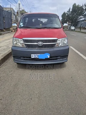 Toyota HiAce 2011 Red