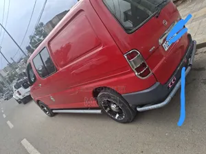 Toyota HiAce 2011 Red
