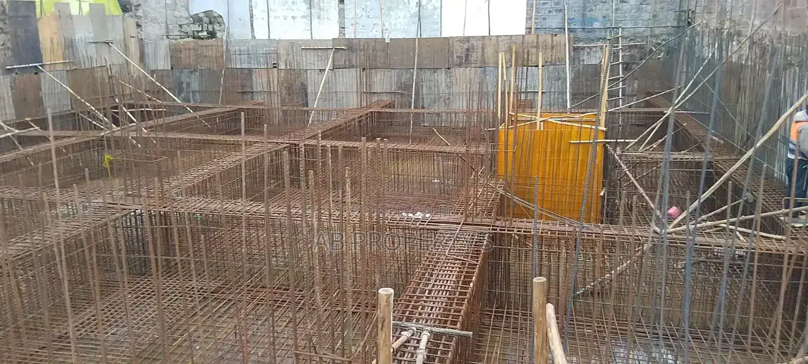 2bdrm Apartment in ሰሜን ሆቴል, Arada for sale