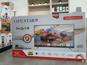 Life Star 55 Inch የተሰኘ የቴሌቪዥን ብራንድ ማሸጊያ ካርቶን (ሳጥን) ሲሆን፣ በላዩ ላይ የተገለጹት