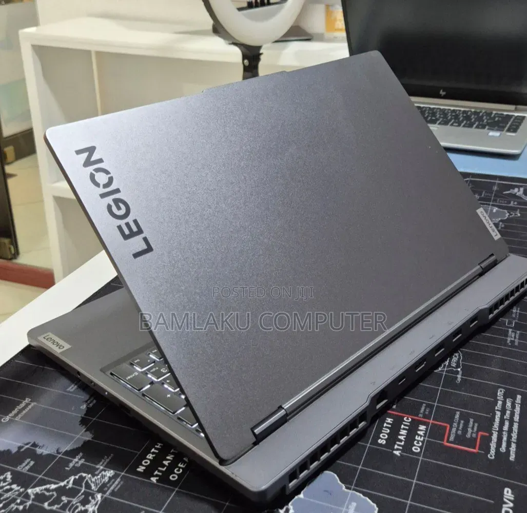 New Laptop Lenovo Legion 5 16GB AMD Ryzen 7 SSD 512GB