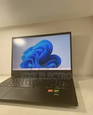New Laptop HP Omen 15 16GB AMD Ryzen 7 SSD 512GB