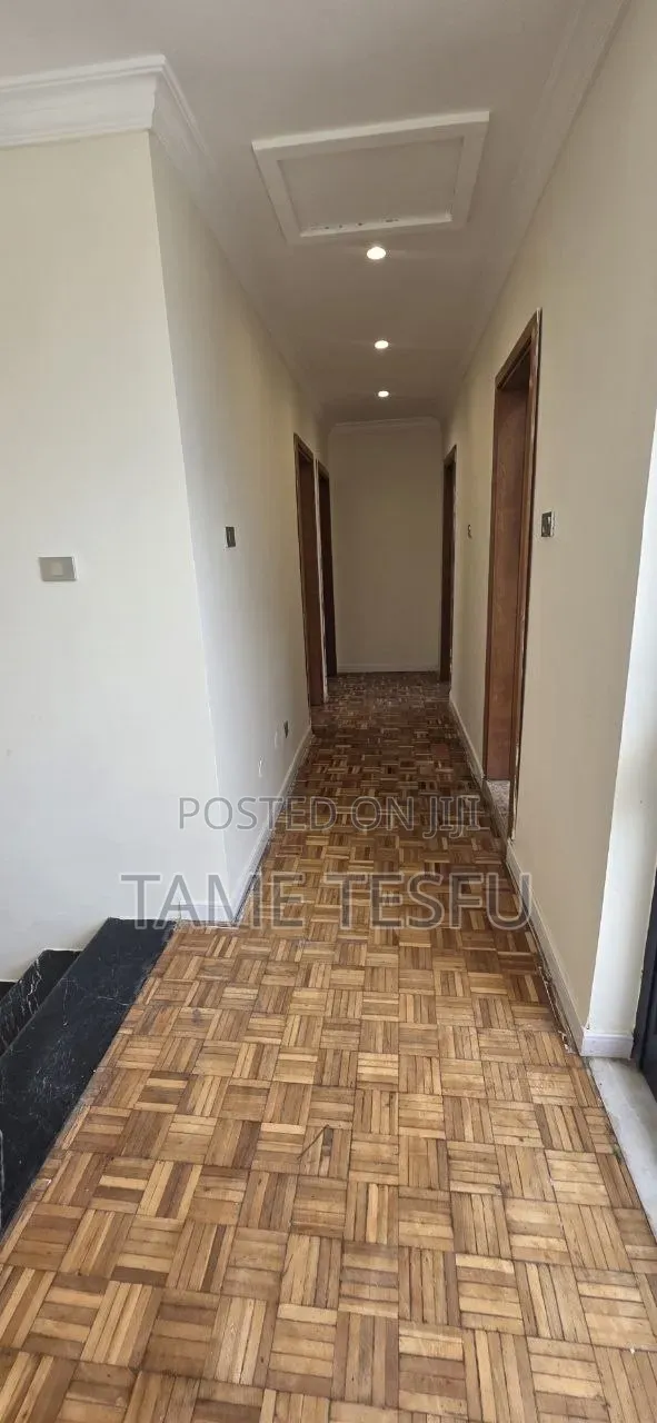 2bdrm House in ሀያት, Bole for sale