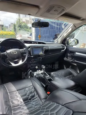 Toyota Hilux 2017 Silver