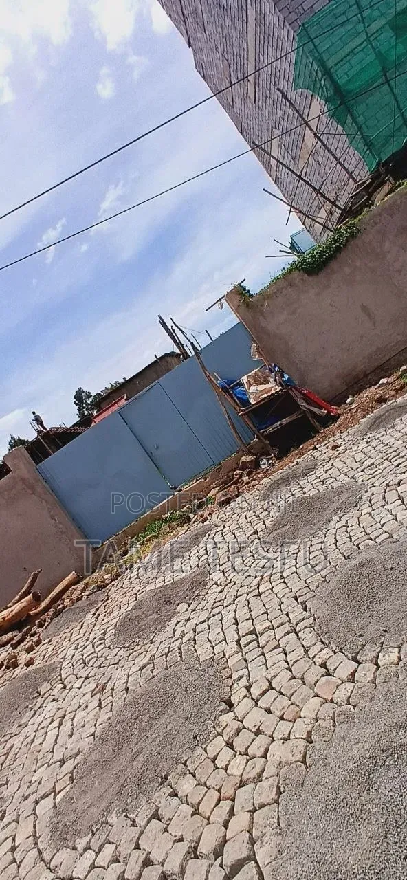 3bdrm House in ኮቶቤ 02, Yeka for sale