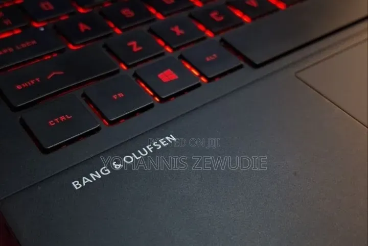 New Laptop HP Omen 15 16GB Intel Core i7 SSD 1T