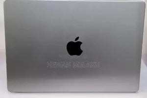 New Laptop Apple MacBook Pro 2023 M3 8GB Apple M3 Pro SSD 512GB