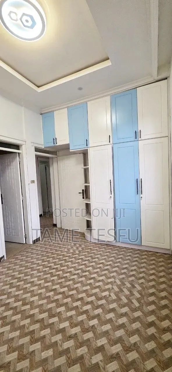 Furnished 3bdrm Villa in ሰሚት, Bole for sale