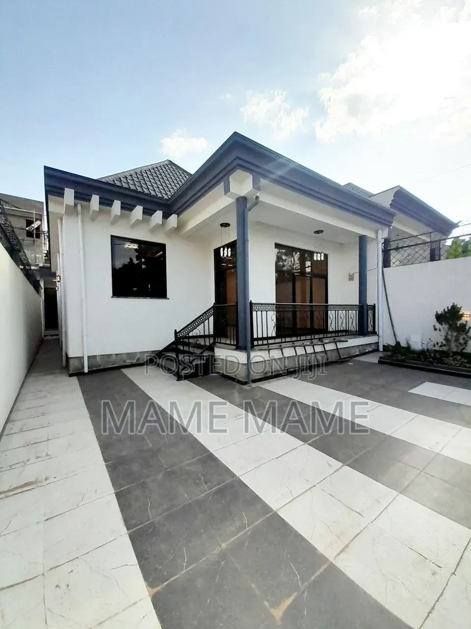5bdrm Villa in Addis Abeba, Bole for sale