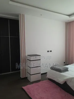 9bdrm House in Addis Abeba, Bole for sale