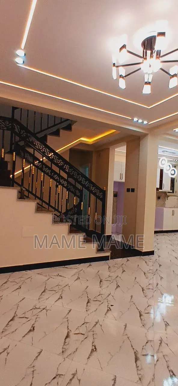 5bdrm House in Addis Abeba, Bole for sale