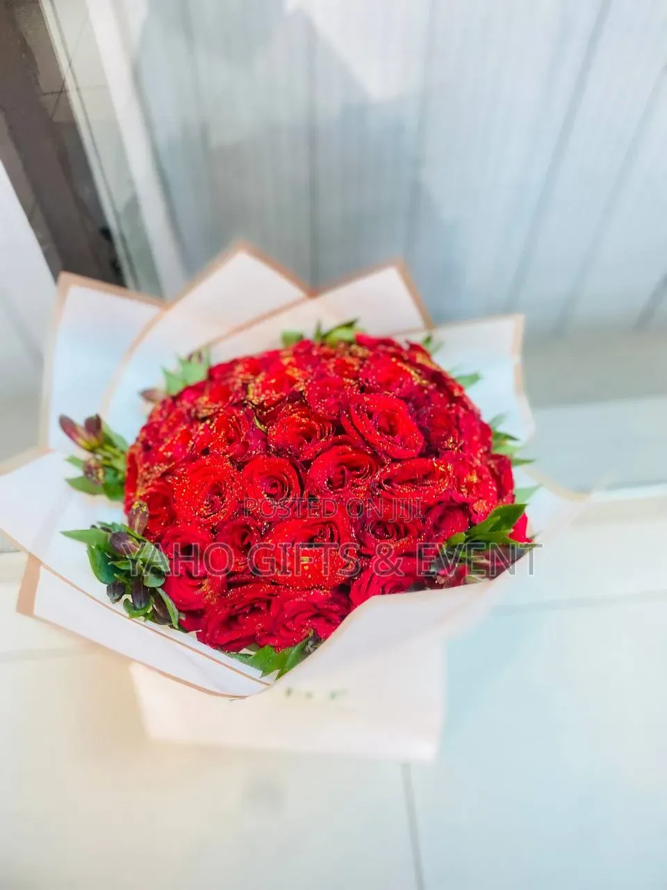 Roses Flower Bouquet