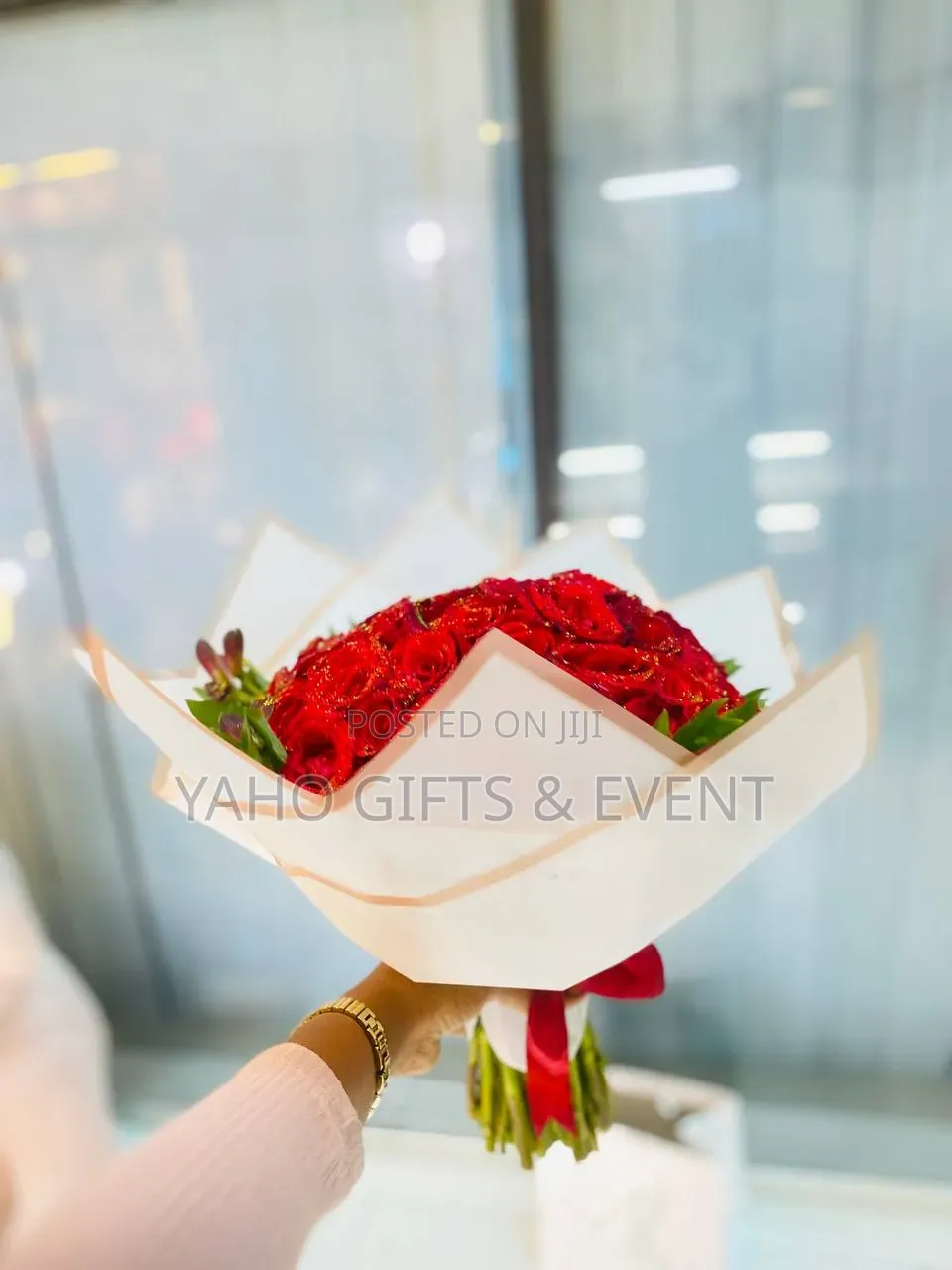 Roses Flower Bouquet