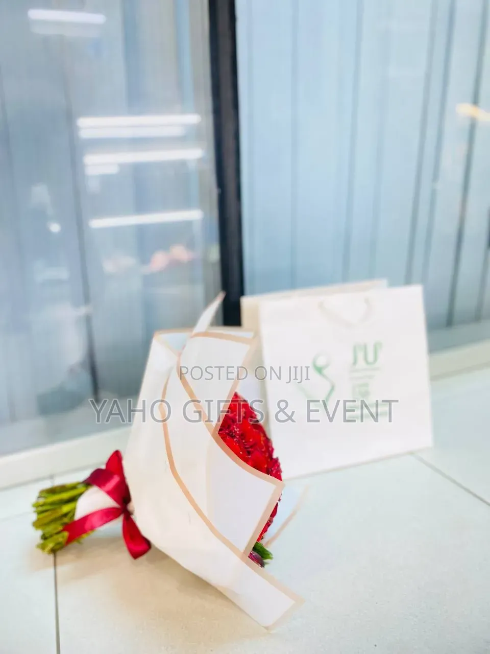 Roses Flower Bouquet