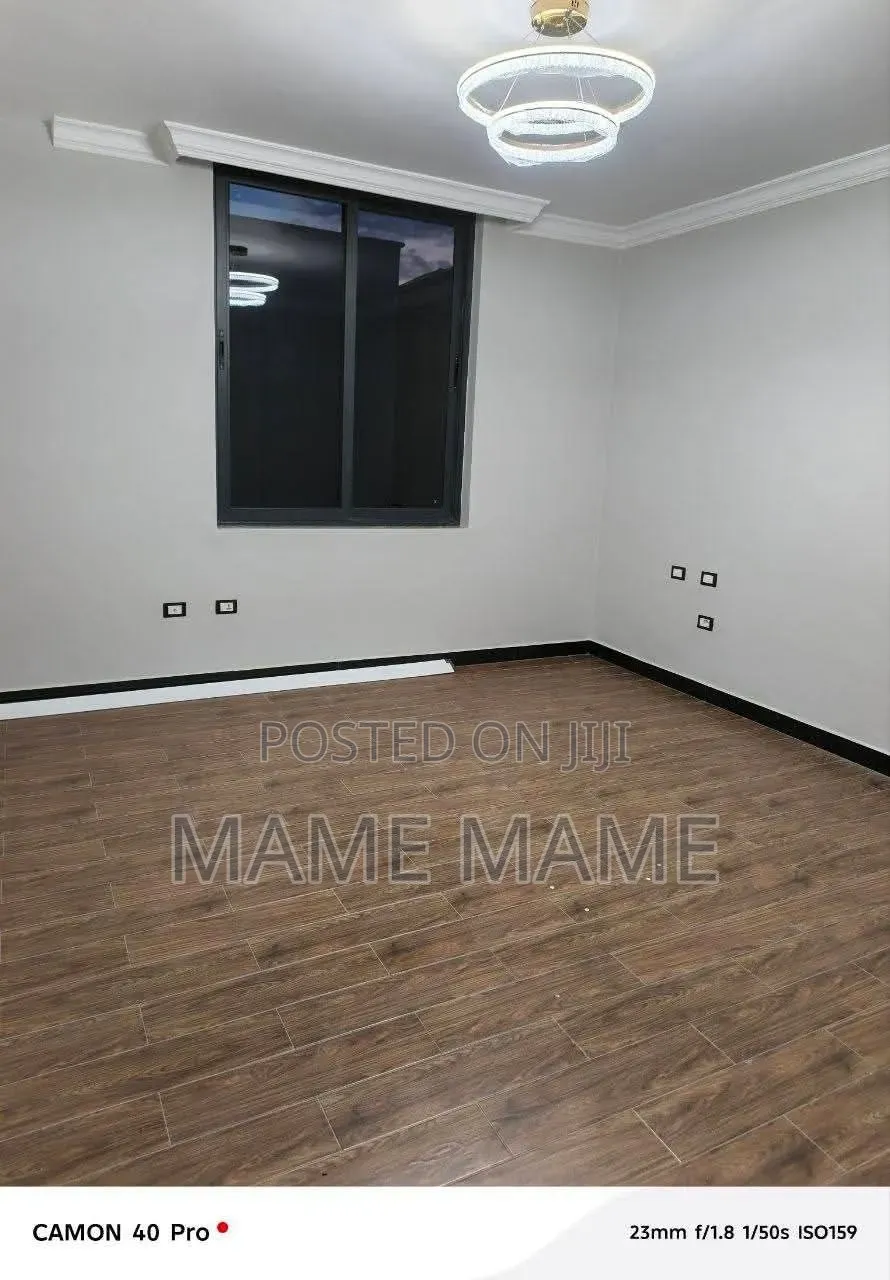7bdrm House in Tafo Area, Bole for sale