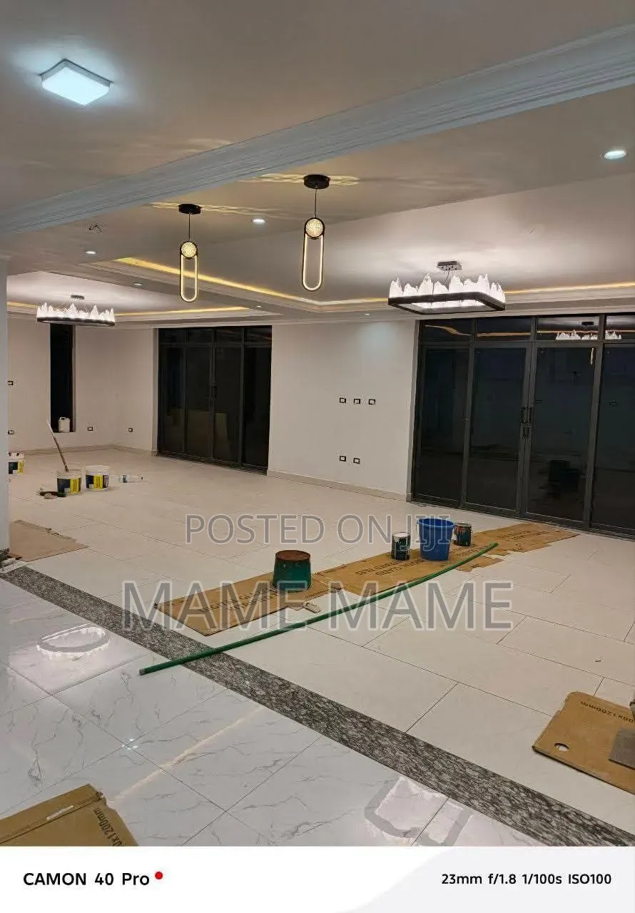 7bdrm House in Tafo Area, Bole for sale